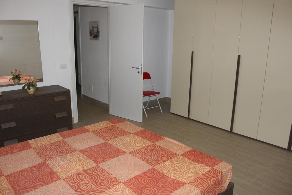 Casa Vacanze Roccella Beach Campofelice Di Roccella Eksteriør bilde