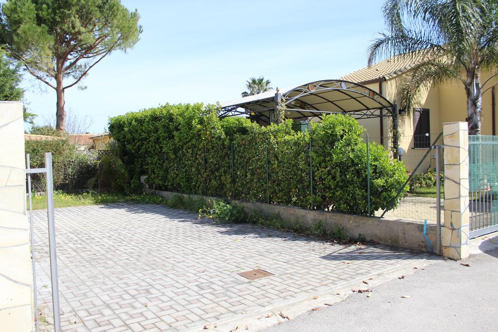 Casa Vacanze Roccella Beach Campofelice Di Roccella Eksteriør bilde