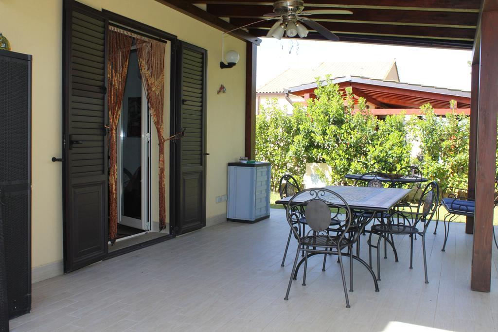 Casa Vacanze Roccella Beach Campofelice Di Roccella Eksteriør bilde